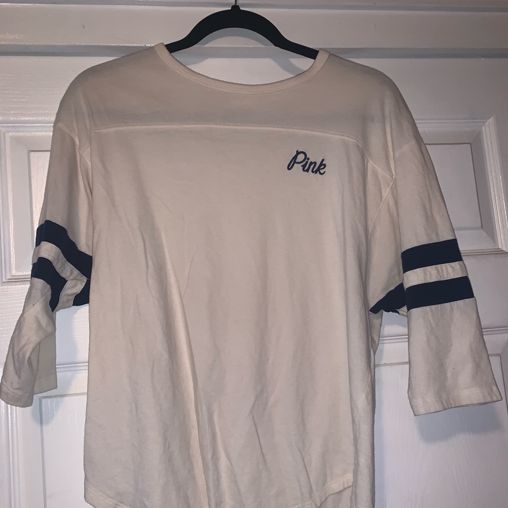 PINK Victoria’s Secret quarter sleeve top